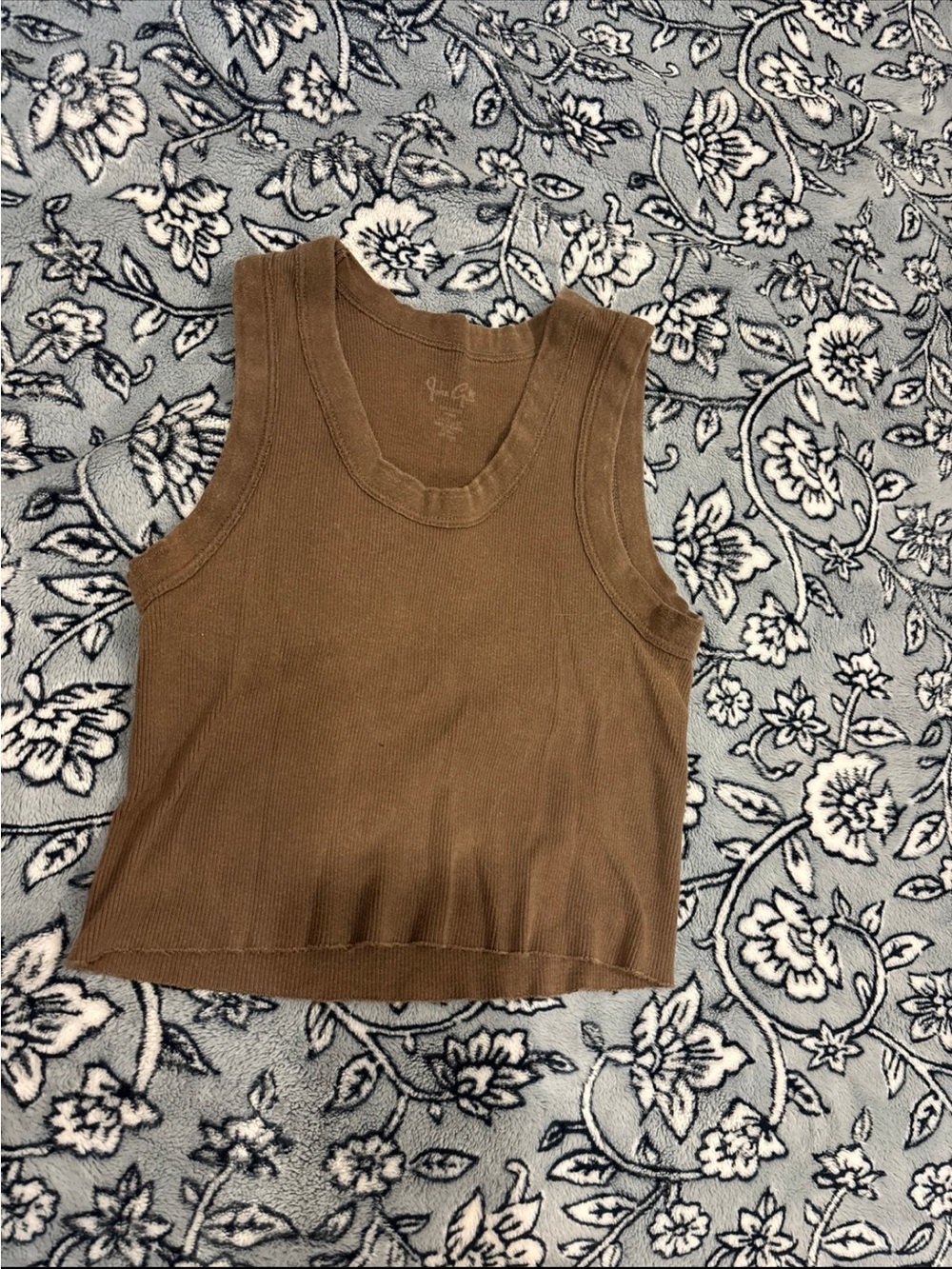 Ribbed Sleeveless Tank Top - Brown